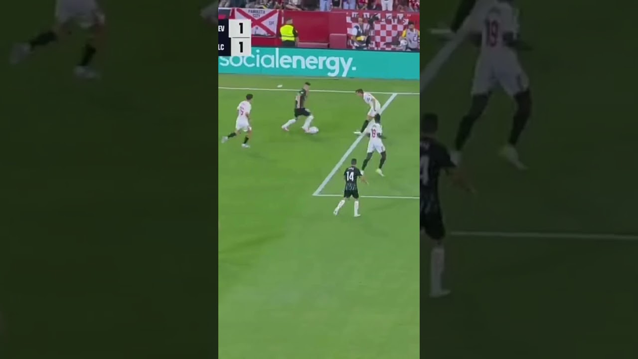 إلتشي يتعادل مع إشبيلية في مباراة مثيرة بالدوري الإسباني ⚽