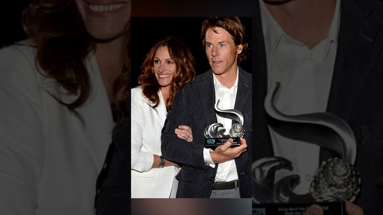 Julia Roberts & Danny Moder: 23 Years & 3 Kids