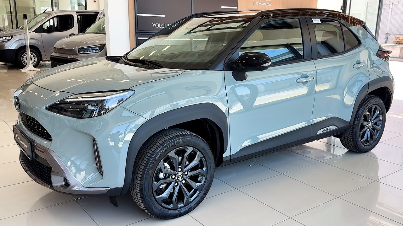 2025 Toyota Yaris Cross Compack SUV
