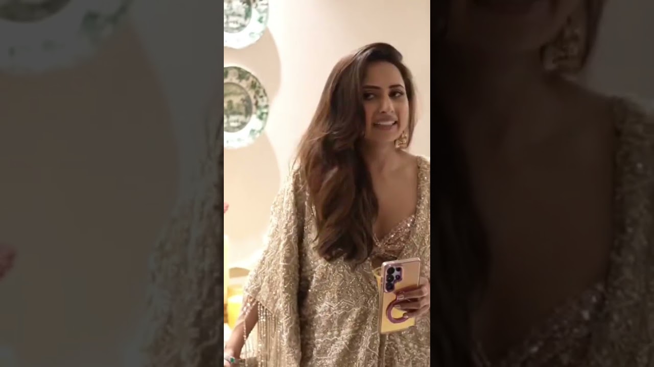 Nia Sharma & Sargun Mehta Celebrate Diwali 🎉