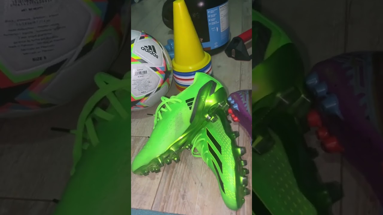 Futbol Kramponları: Suni ve Gerçek Çim Taban Farkları ⚽