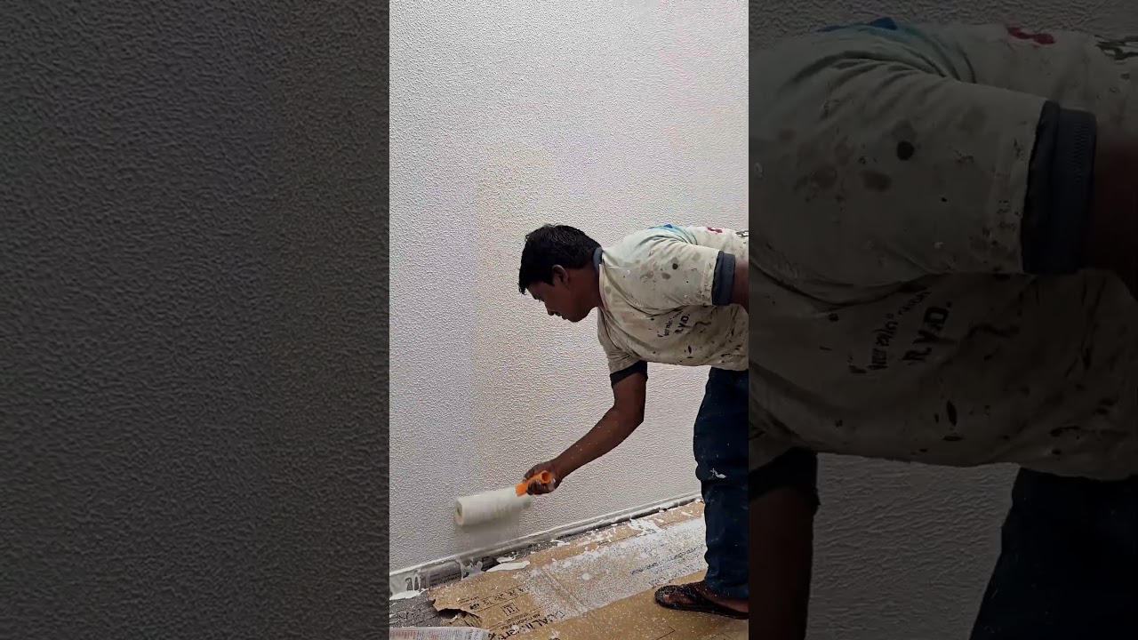 roller texture work on wall #highlight #texture #design #trending #video #painting #texturework