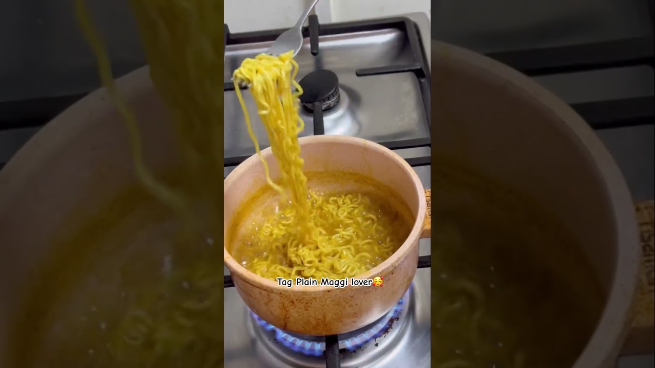 Tag plain maggi lover#youtubeshorts #food #whaticookinaday #yshorts #maggi #plainmaggi #viralmaggi