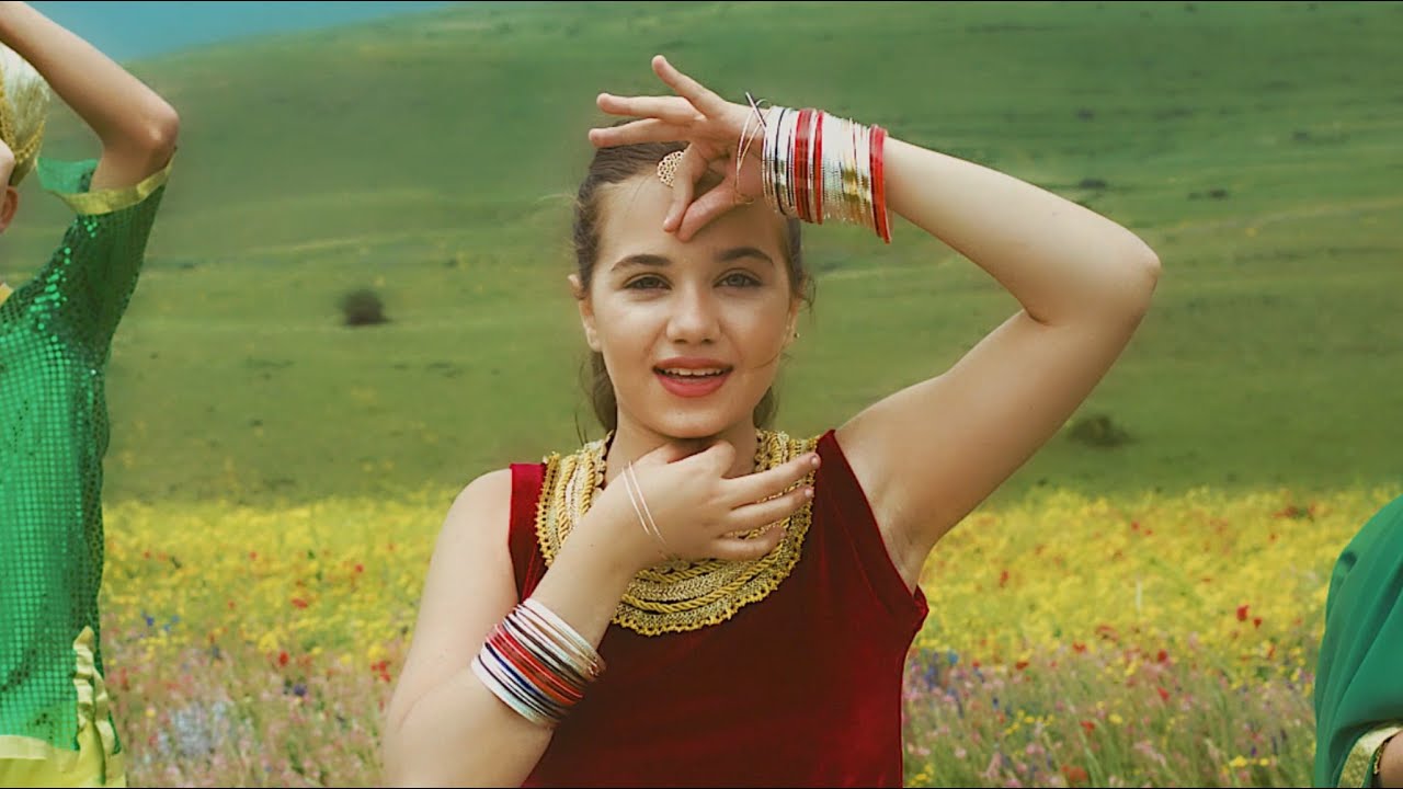 Yana Hovhannisyan - Hndka Haykakan 🎶