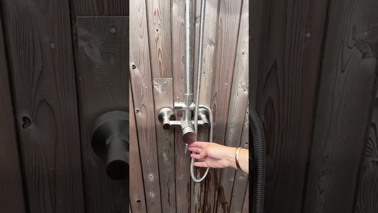 Outdoor Shower at Ridge on the Chimney 🚿