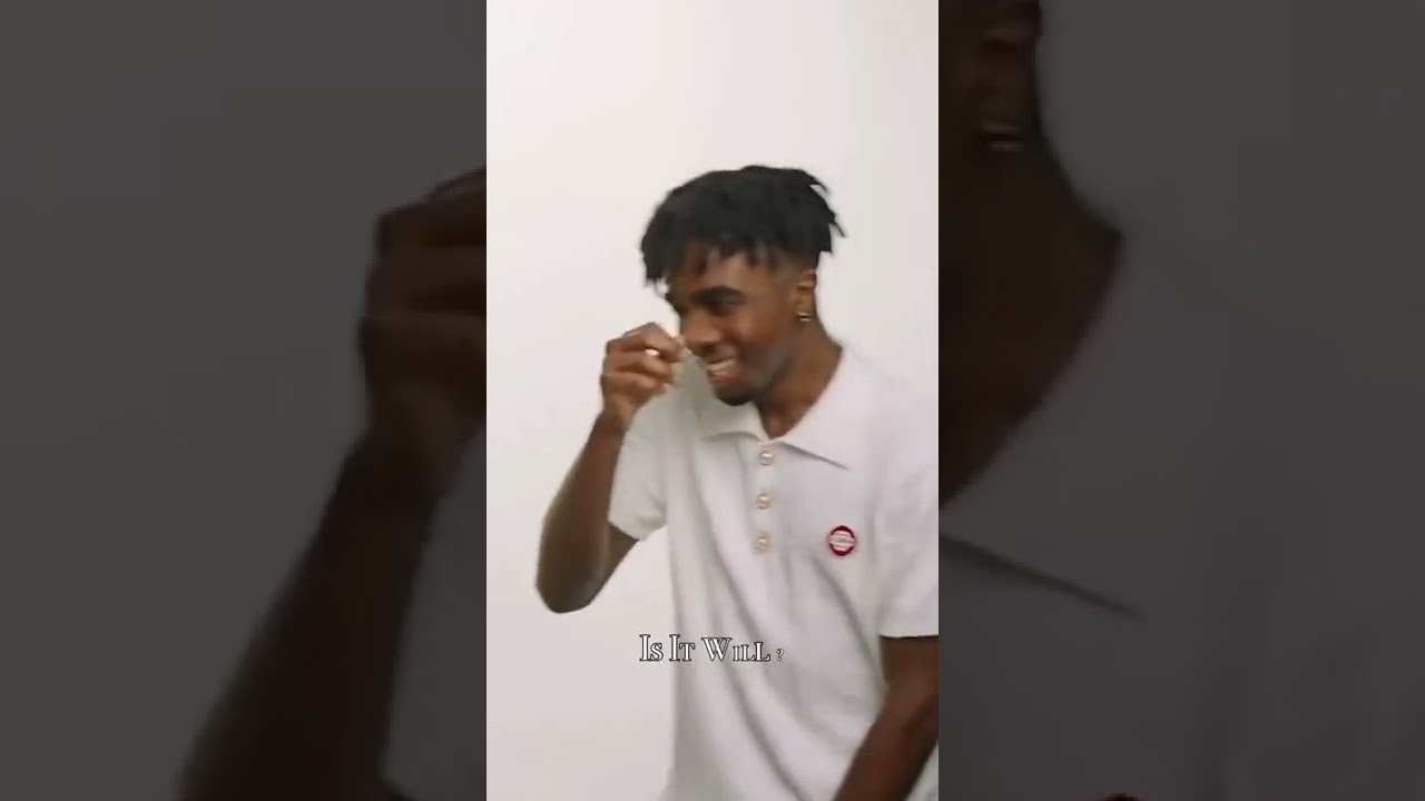 Caleb McLaughlin's Hilarious Impression of Winona Ryder as Joyce Byers 🎬