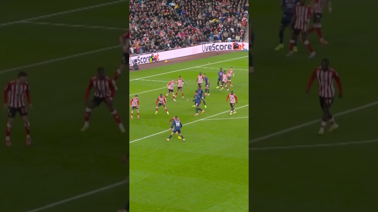 Trossard's Stunning Strike for Arsenal ⚽