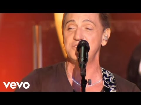 Franco de Vita - Fuera De Este Mundo (Live Performance)