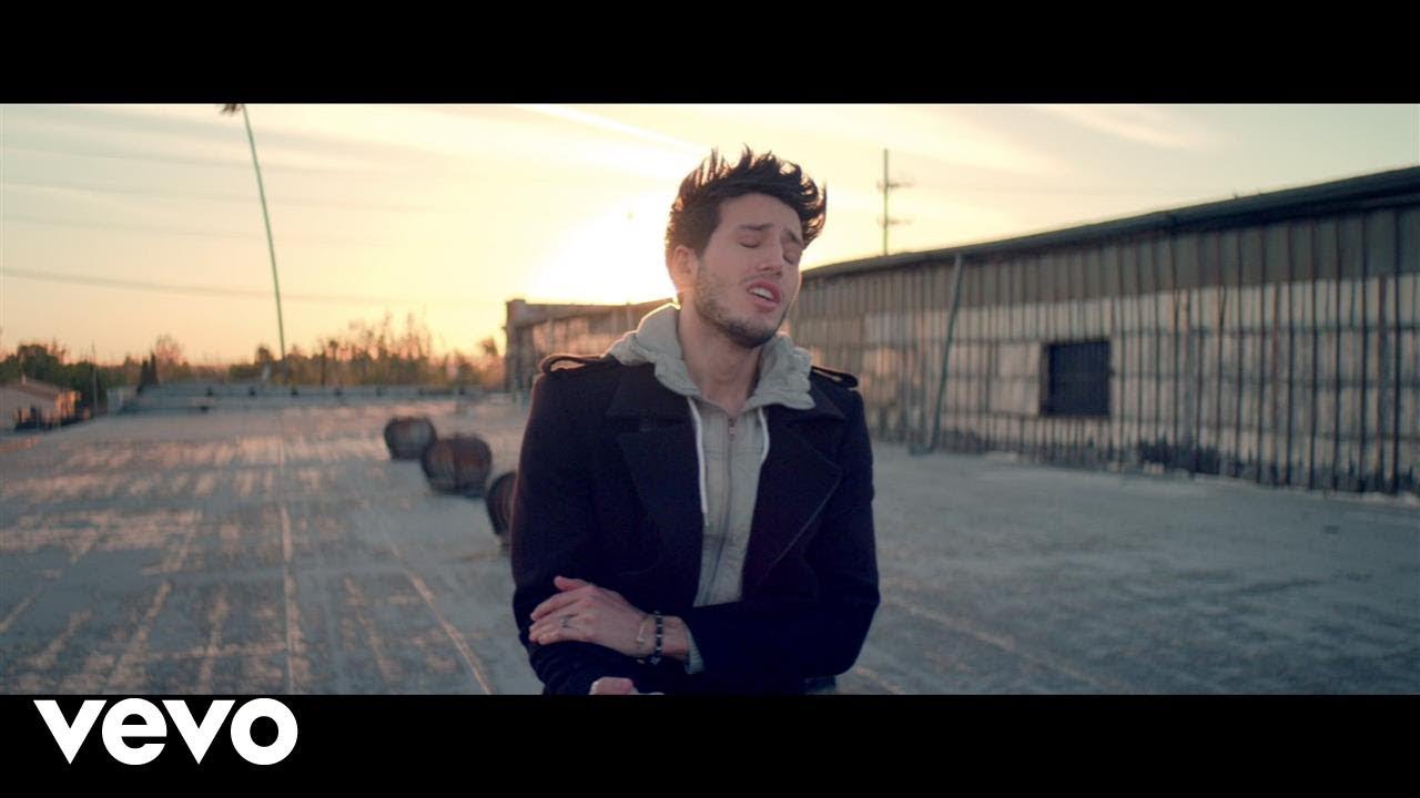 Sebastián Yatra's Heartfelt Song 'Devuélveme El Corazón' Official Video 🎶