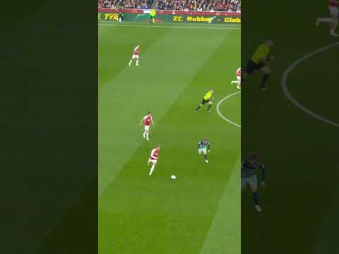 SILKY SKILLS FROM MARTIN ODEGAARD πͺ