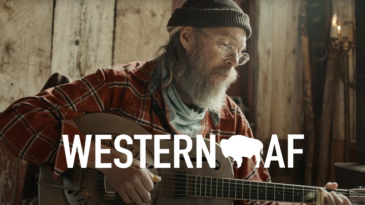 Charlie Parr Performs 'Anaconda' | Western AF