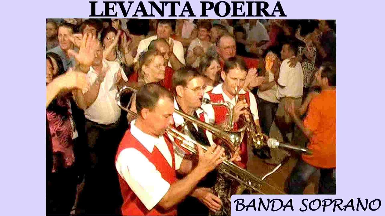 Banda Soprano Agita a Galera com Marchinha 🎶