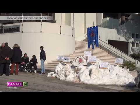 Cingoli, Amministratori Posizionano Neve davanti alla Regione ❄️