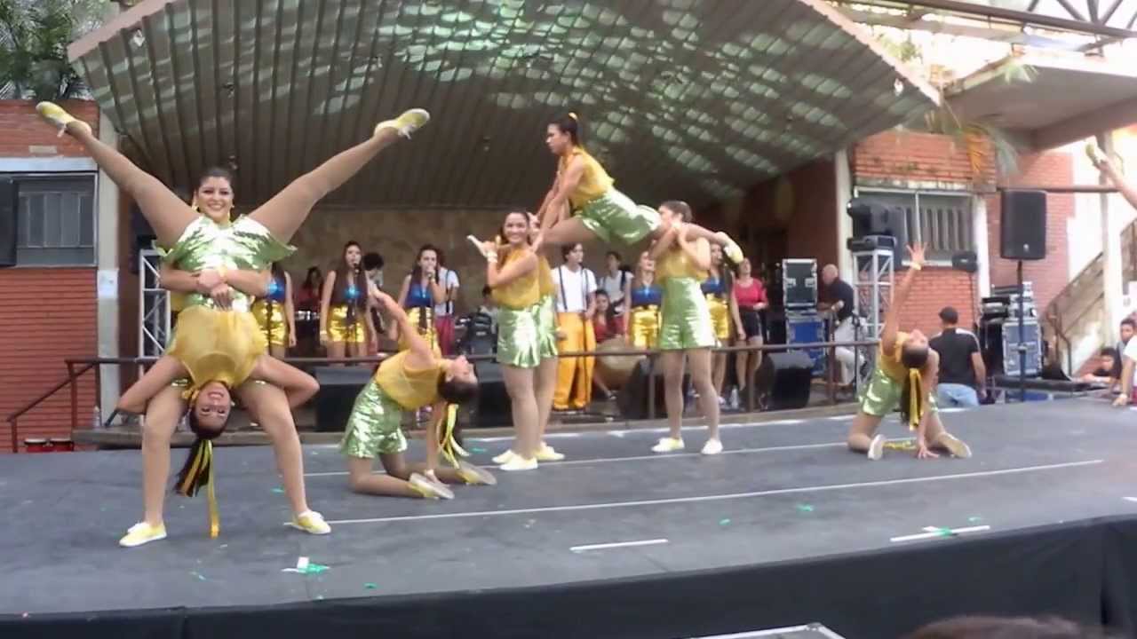 Gaitas del Colegio Santiago de León de Caracas en San Luis 2013 🎶