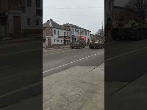 Безоружные граждане в Купянске противостоят российским оккупантам