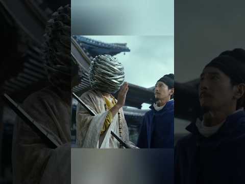 What happened to this man😱? #movieshorts #movierecap #short