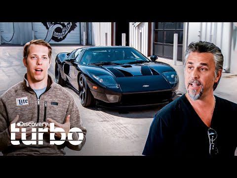 El piloto de NASCAR Brad Keselowski visita el taller | El Dúo mecánico | Discovery Turbo