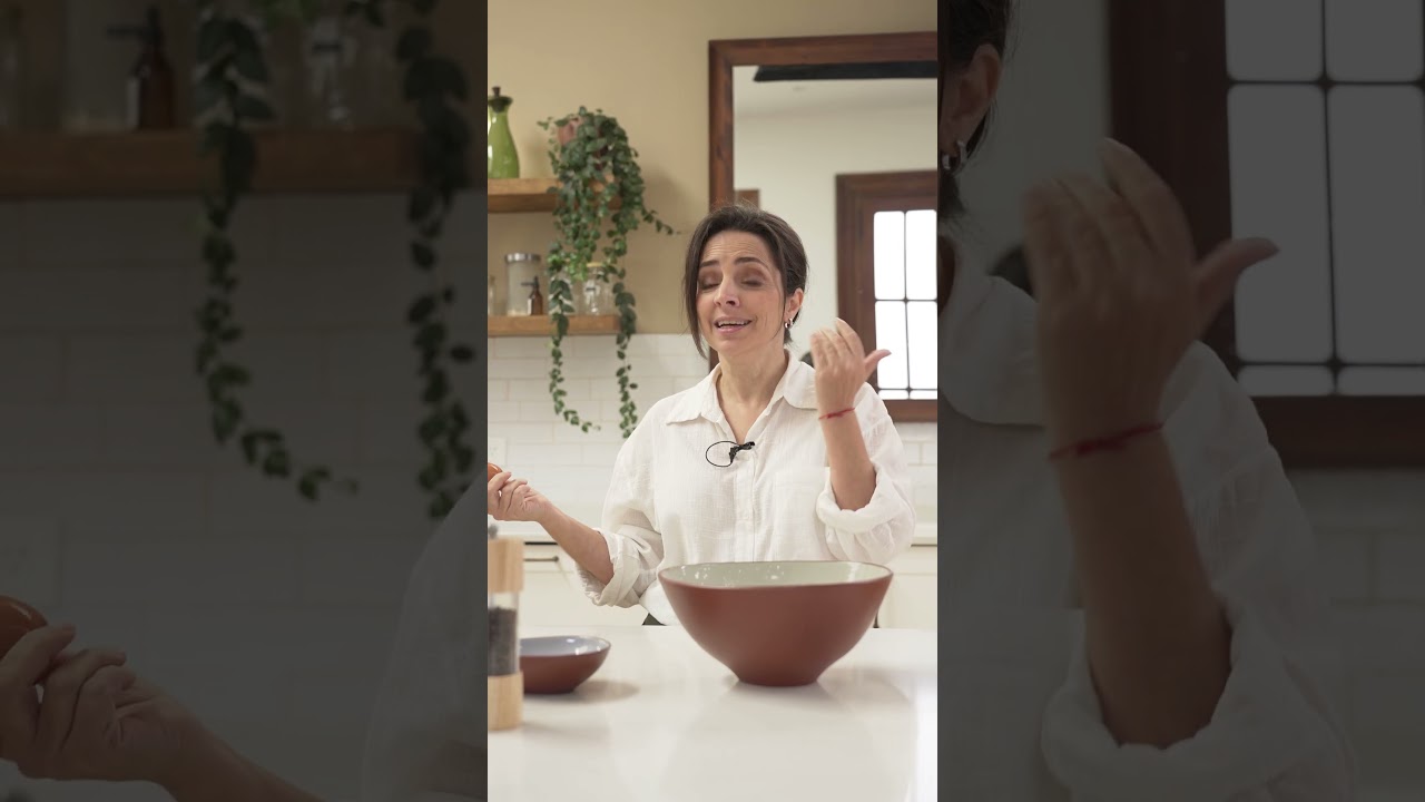 ¡Nuevo episodio de #AyudaPaulina! La modelo que busca comer bien 🇯🇵✨