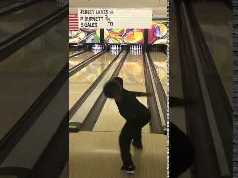 NJ 10-Year-Old Sets Record with Perfect 300 Bowling Score 🎳