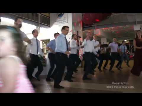 Amikor a násznép profi táncos csapat!