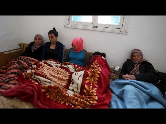 Kasserine : Étudiants en Sit-in pour Exiger des Opportunités d'Emploi ✊