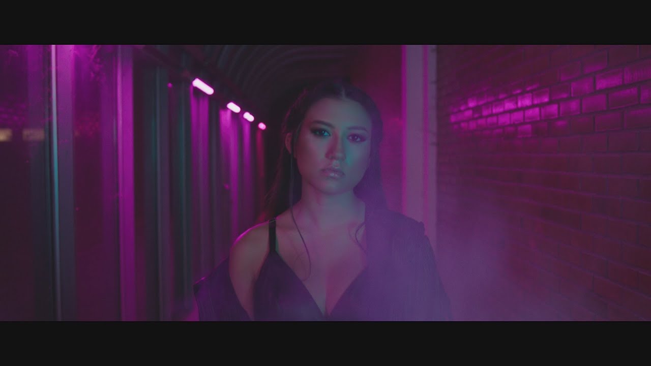 Serhat Durmus - Falling Deeper ft. Ekin Ekinci 🎶