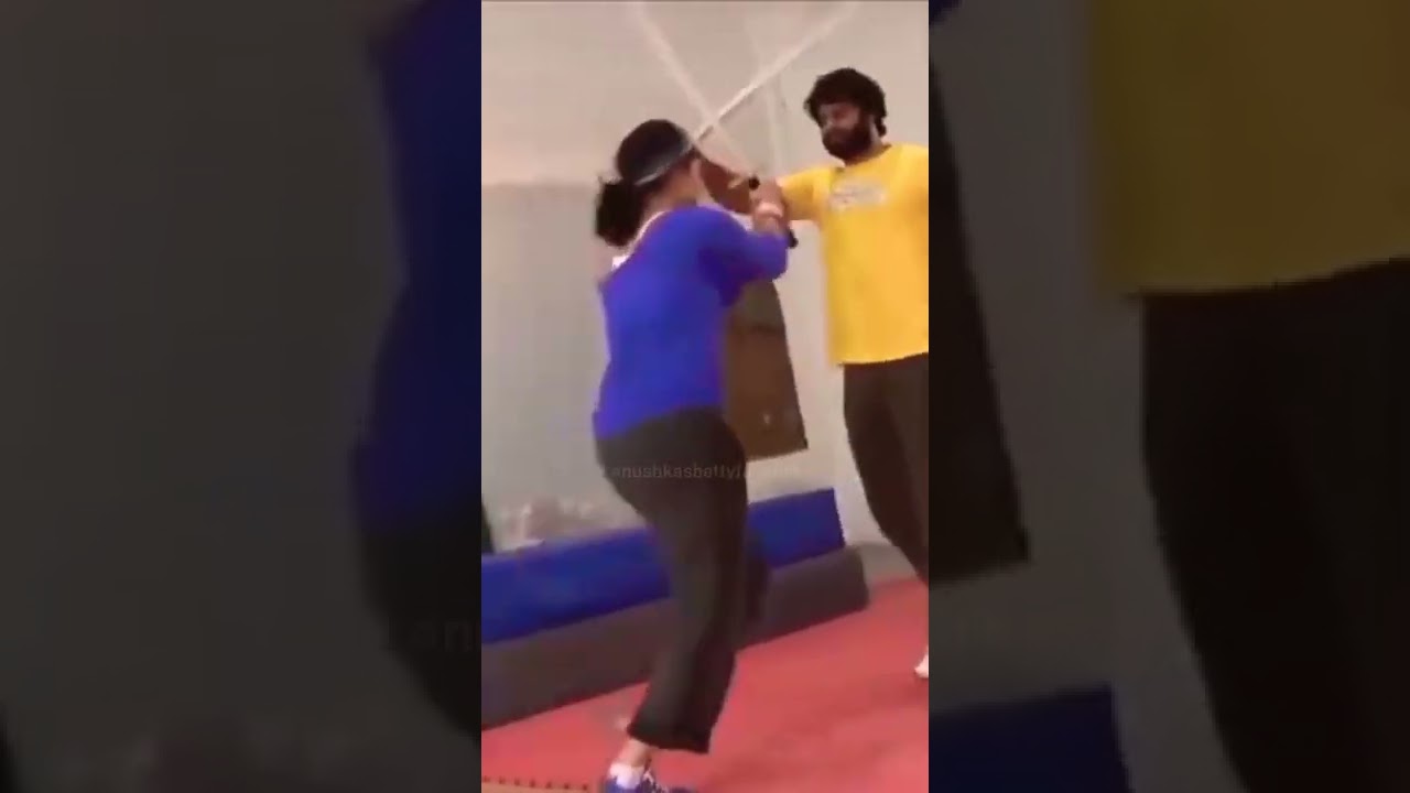 Prabhas & Anushka Shetty's Fight Practice | Baahubali BTS 😍