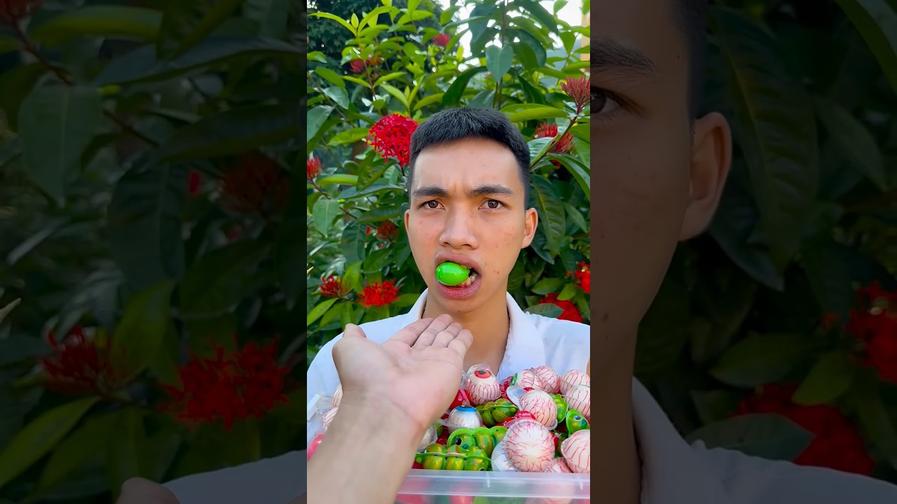 Sweet Treats: Eclairs, Candy & More π¬