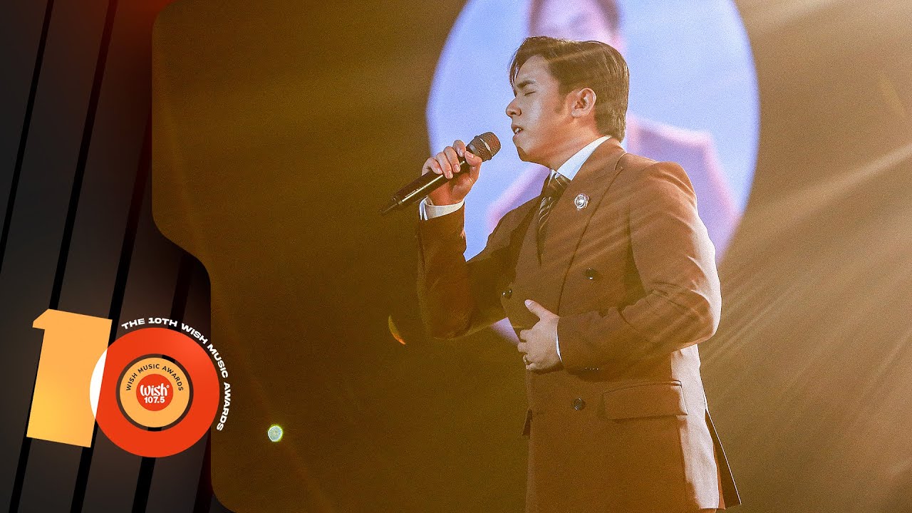 Rob Deniel performs "Ikaw Sana" and "Nandito Ako" LIVE on Wish 107.5