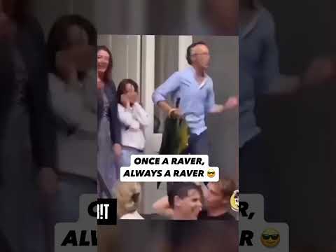 Dancing Techno #music #funny #dancing #redoalfo #90s #song #dj #techno #humor