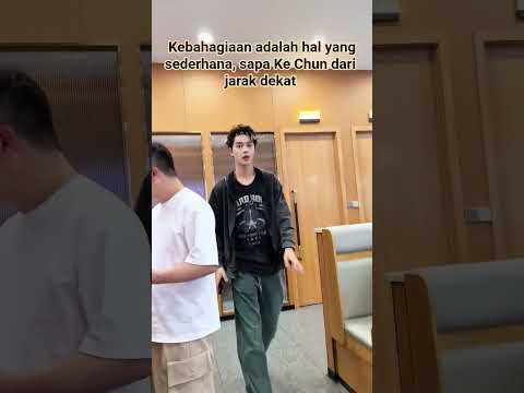 Happiness is such a simple thing, say hello to Ke Chun at close range #柯春 #kechun #shortvideo