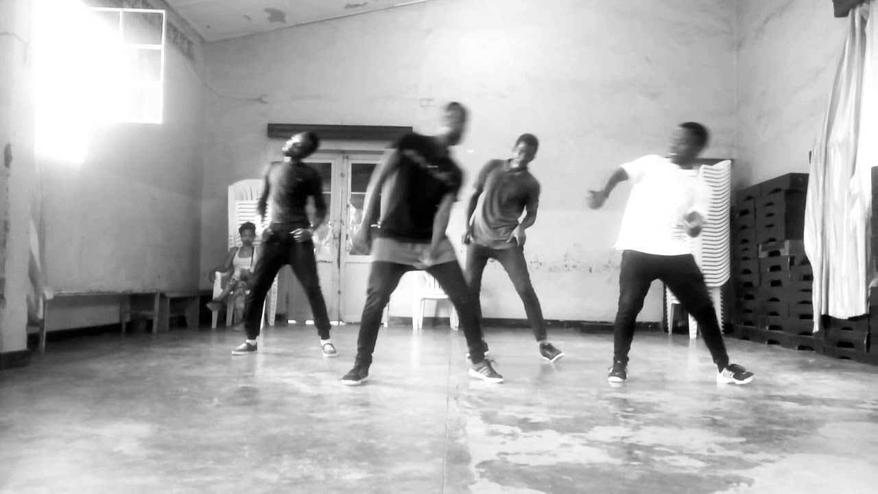Meddy Grooves During Rehearsals for Aditop Choreography by Djihad 🎶