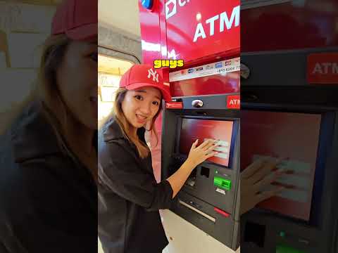 COBA TARIK ATM DI MALAYSIA PAKAI KARTU BCA?!
