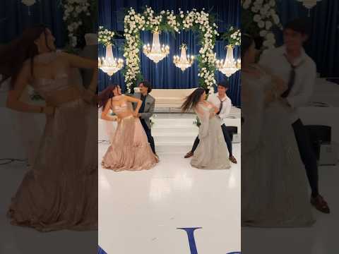 Fun Bollywood Dance Remake at Wedding | Aman X Jai X Meghna X Eshani | Bole Chudiyan