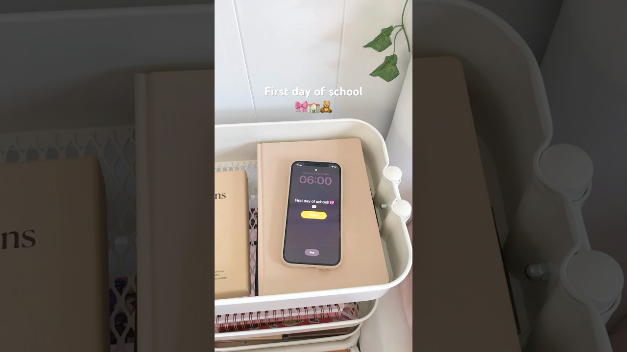 First Day of School Get Ready With Me 🎀🏫