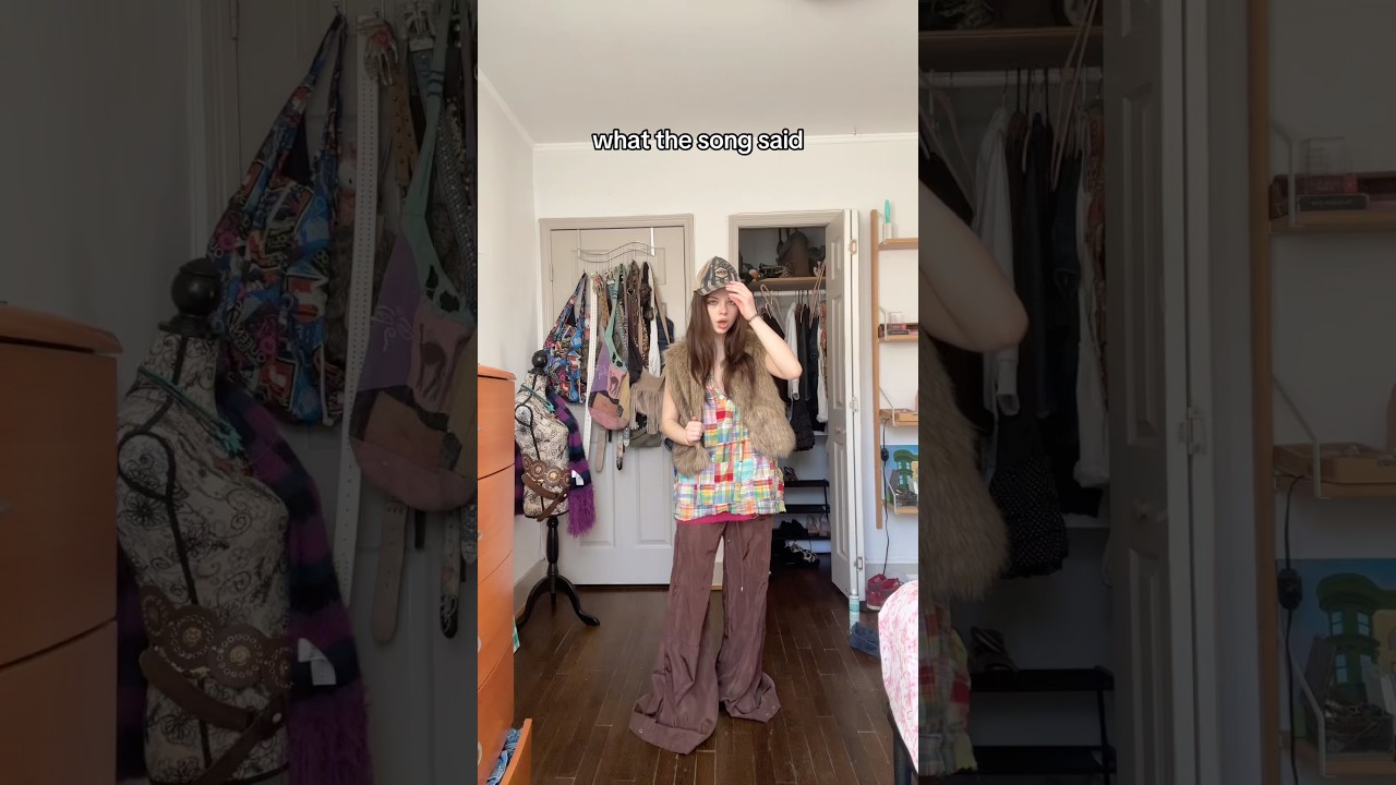Brainrot 😵💫 #AltFashion #Fitspo