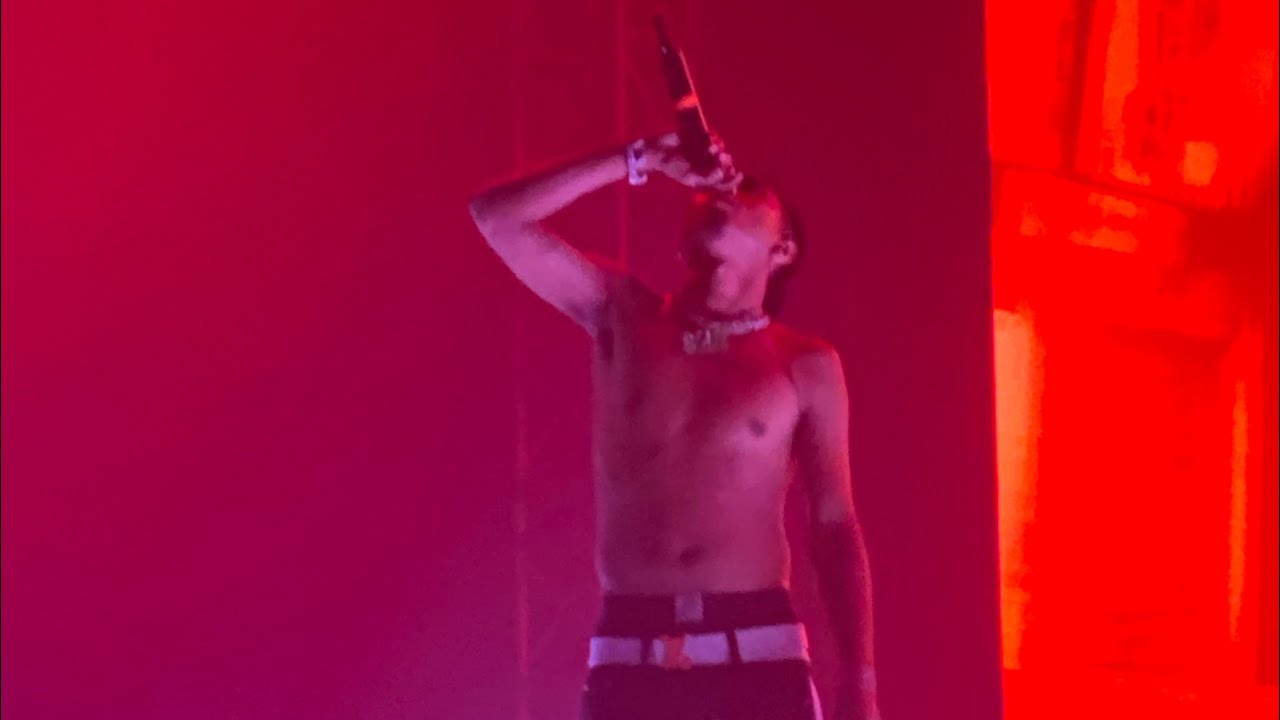 MC STAN - Basti Ka Hasti Live at NESCO 🎤