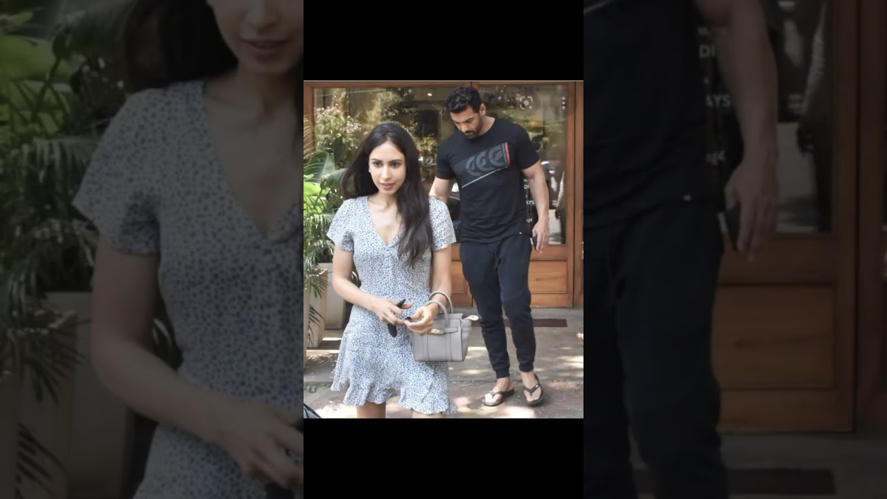 John Abraham and Wife Priya Runchal: A Beautiful Couple ❤️