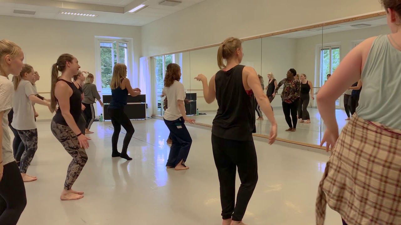 Meddy - Slowly: An African-Inspired Class in Sweden