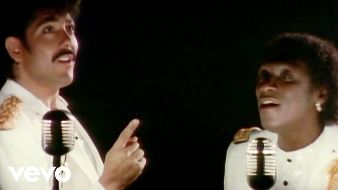 Commodores - Nightshift (Official Music Video) 🎶