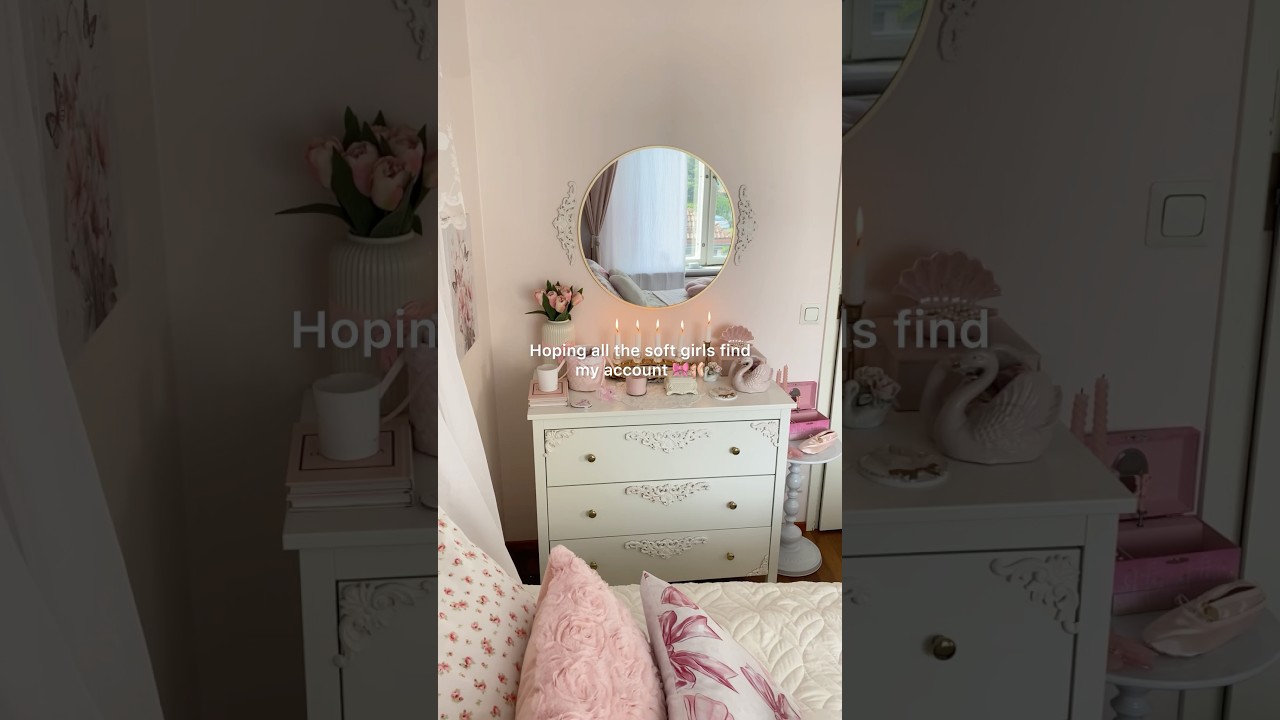 Discover the Soft Girl Aesthetic 💗 | Coquette & Dreamy Pink Room Inspiration