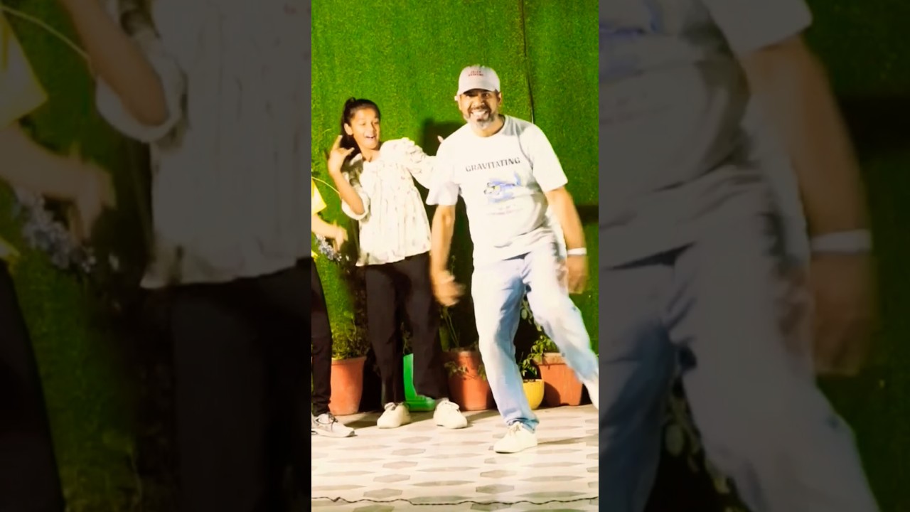 Dad's Heartwarming Reactions to Daughter's Dance 😍