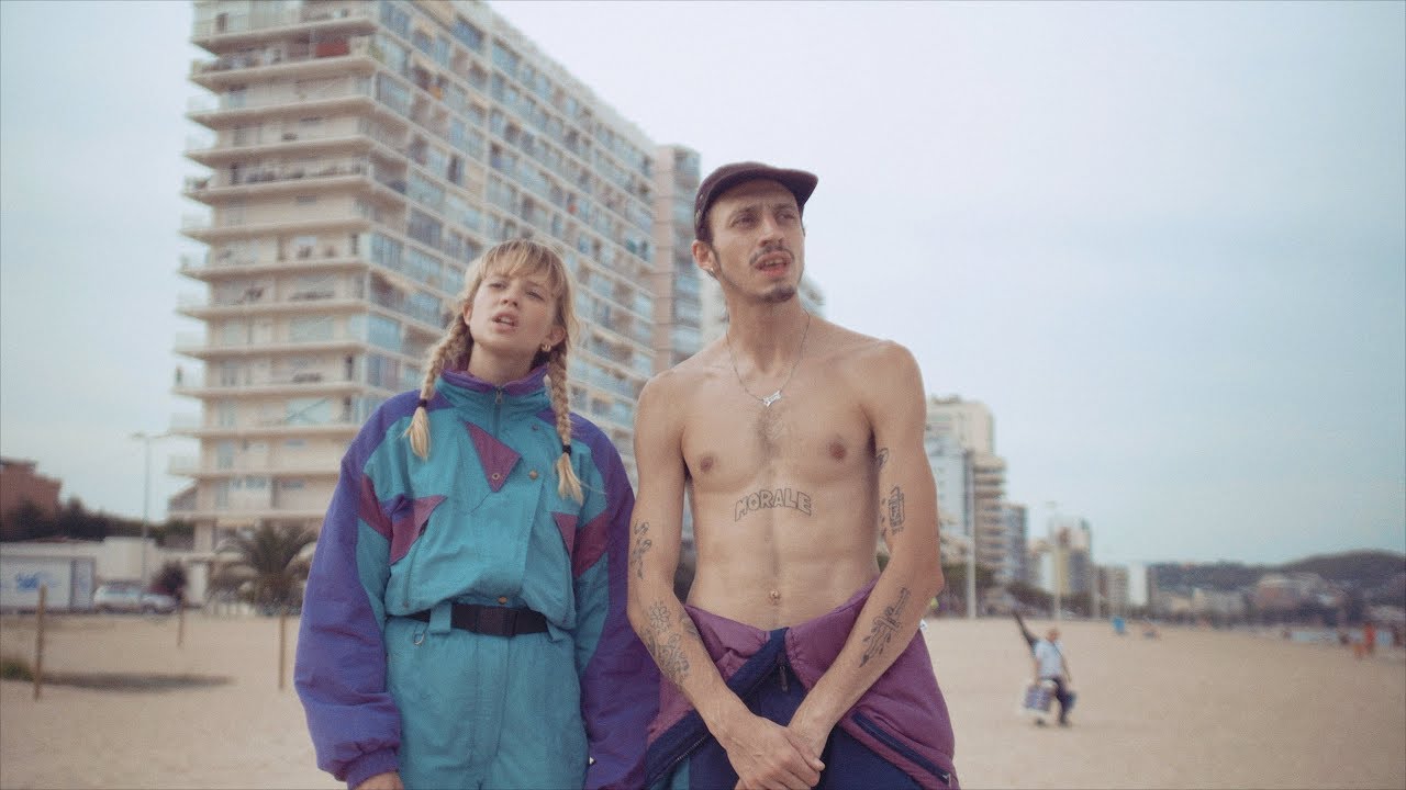 Angèle feat. Roméo Elvis - Tout Oublier [OFFICIAL MUSIC VIDEO]