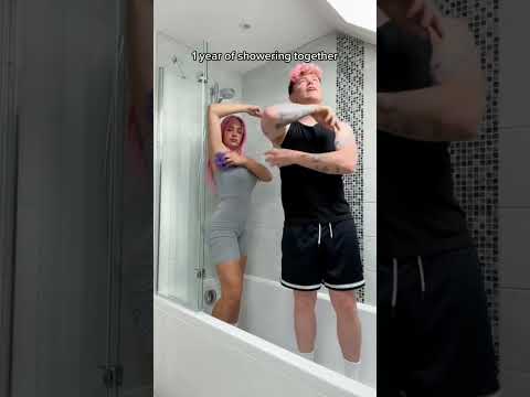 1 month of dating VS 1 year of dating ππΏ #shorts