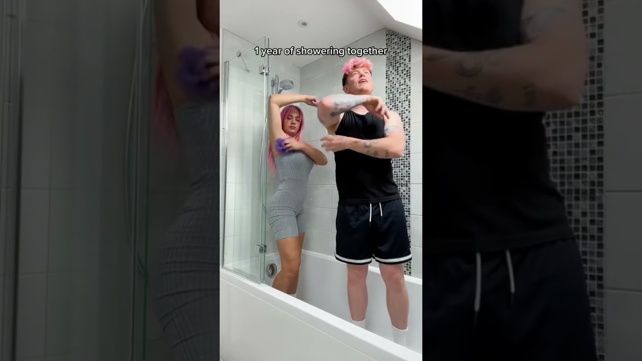 1 Month vs 1 Year of Dating: The Funny Differences 😂