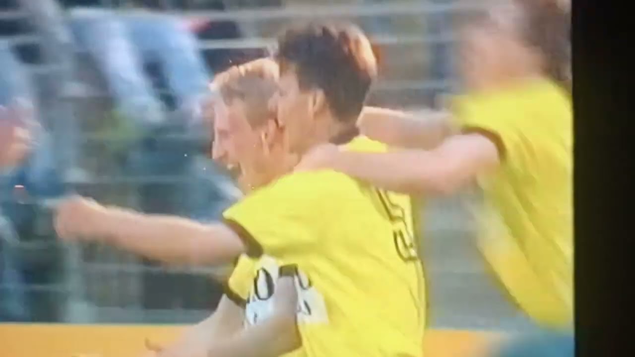 Historic 1993 Match: STVV Defeats Antwerp 5-2 ⚽