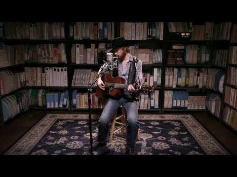 Colter Wall - Kate McCannon - 5/16/2017 - Paste Studios, New York, NY