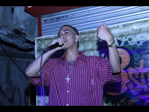 FLOYD – Dito Lang (Live Performance at 8Street)