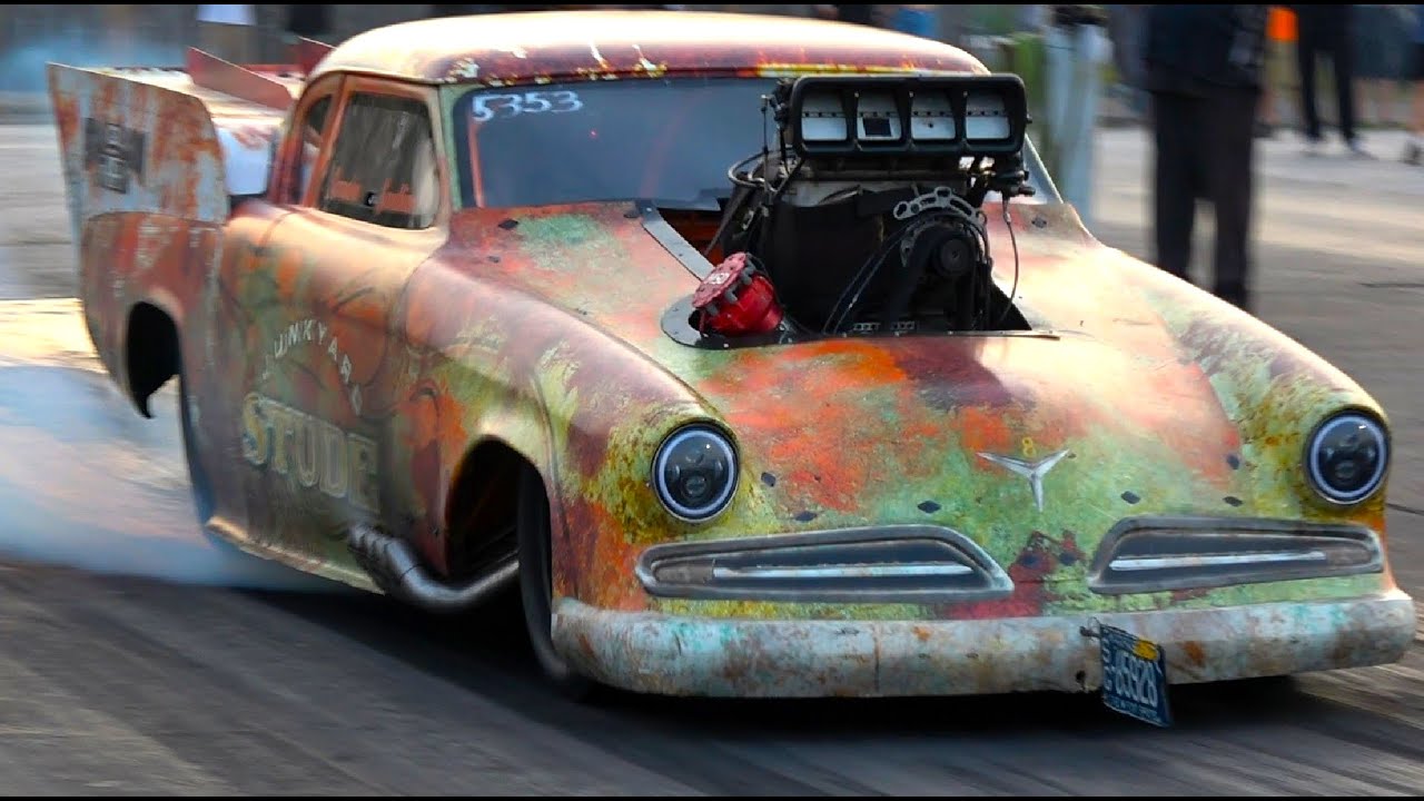 Witness the Legends of Speed: The Ultimate Drag Racing Show 🚗