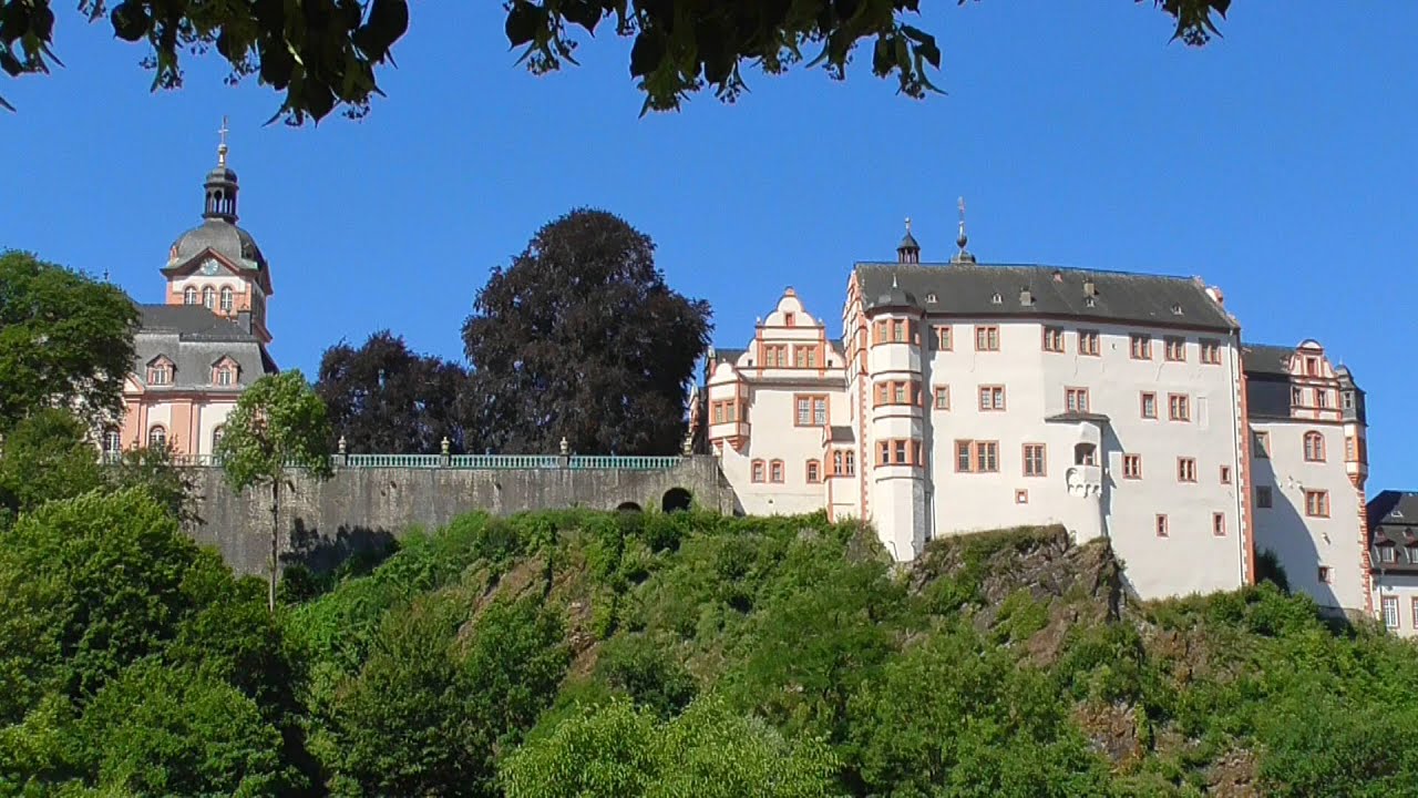 Explore Weilburg & Runkel Castles on the Lahn River 🇩🇪